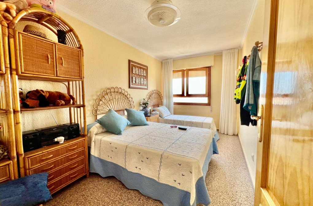 Resale - Apartment - Torrevieja - La Mata