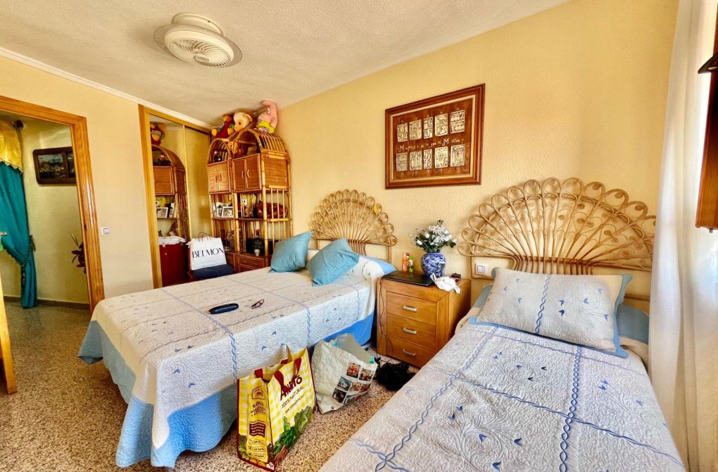 Resale - Apartment - Torrevieja - La Mata