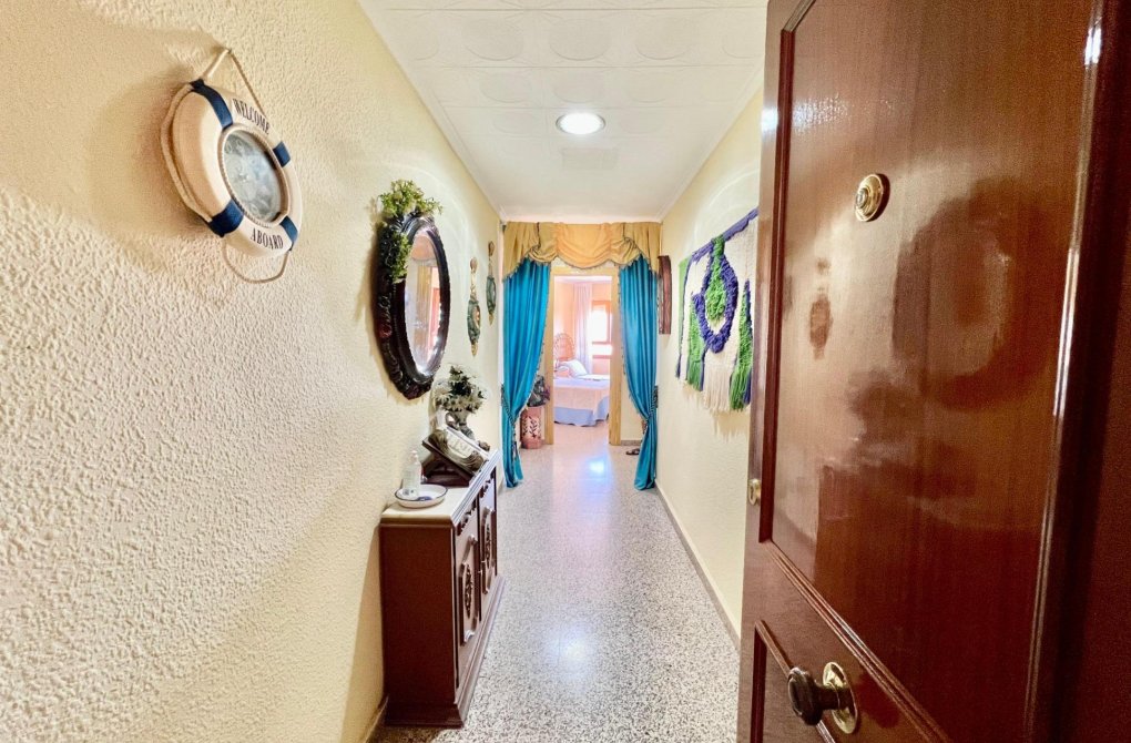 Resale - Apartment - Torrevieja - La Mata