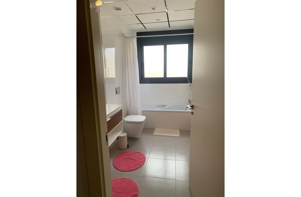 Resale - Villa - Orihuela Costa - Campoamor