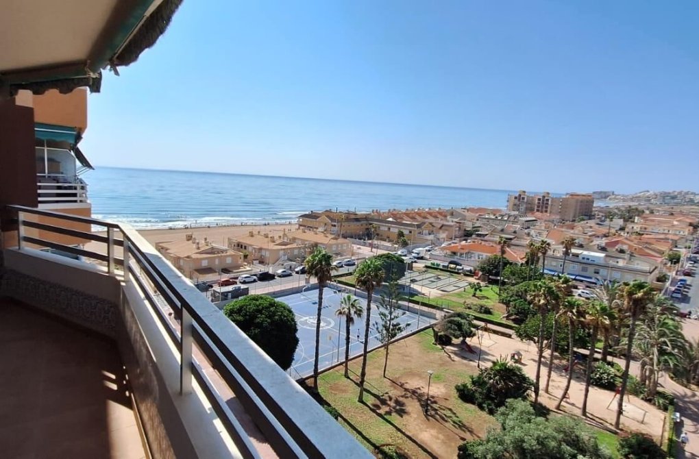 Resale - Apartment - Torrevieja - La Mata