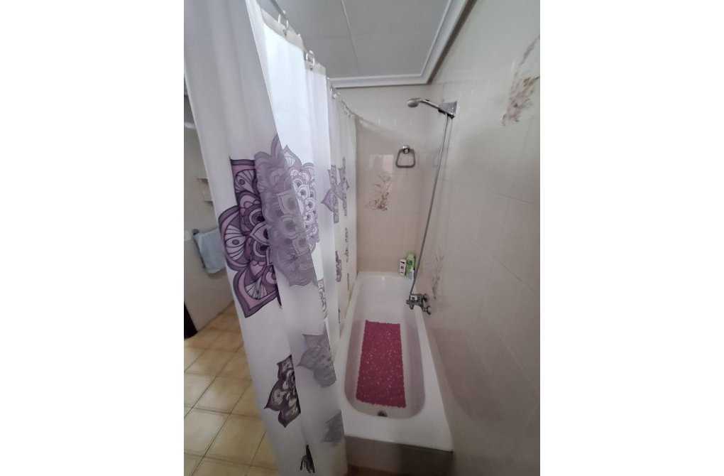 Resale - Apartment - Torrevieja - La Mata