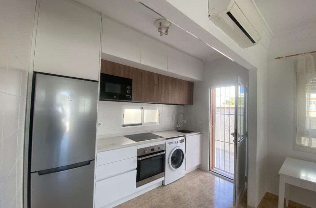 Resale - Villa - Torrevieja - Torreblanca