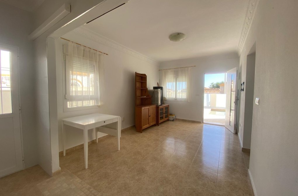 Resale - Villa - Torrevieja - Torreblanca