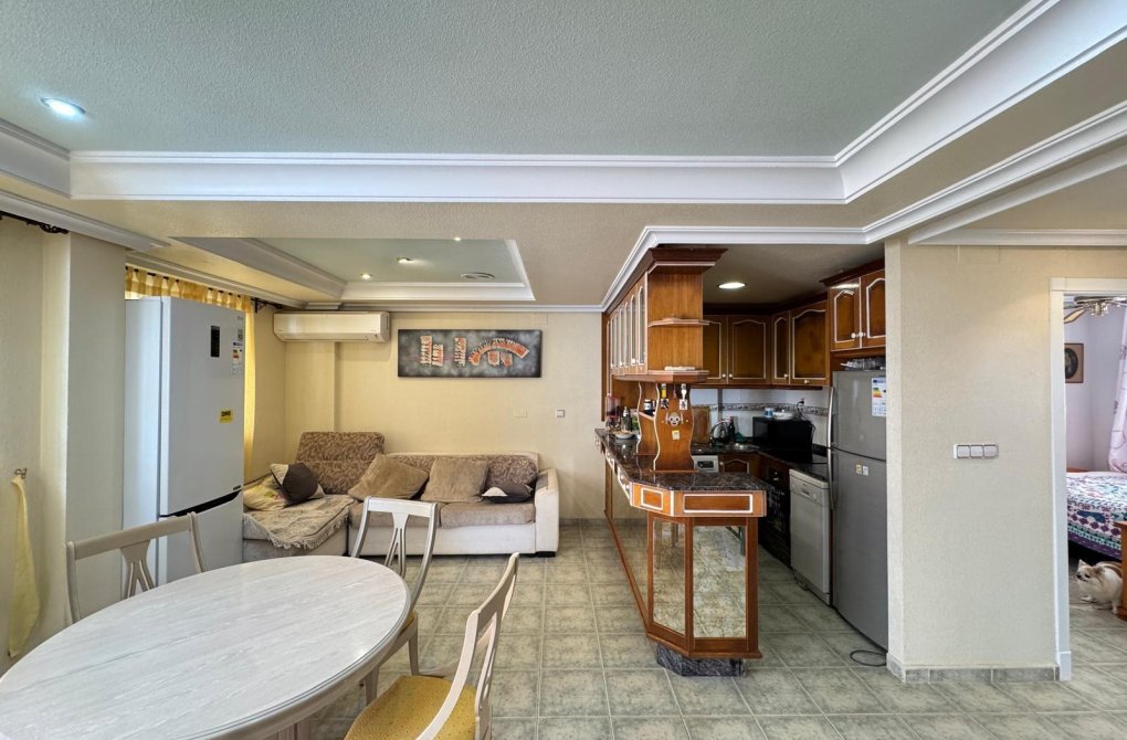 Resale - Terraced house - Guardamar del Segura - Urbanizaciones