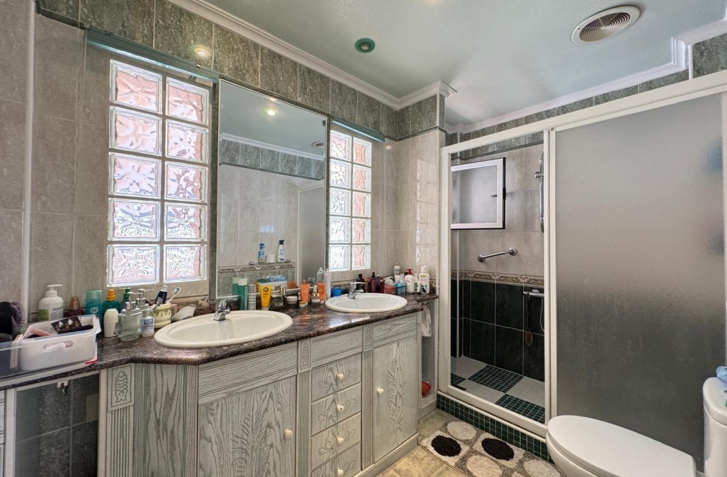 Resale - Terraced house - Guardamar del Segura - Urbanizaciones