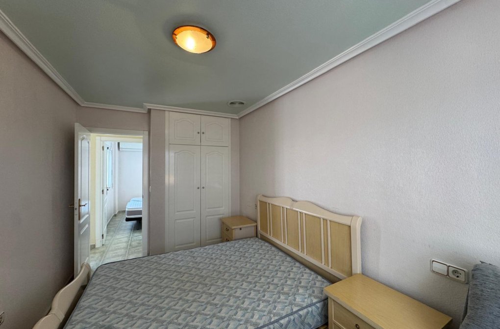 Resale - Terraced house - Guardamar del Segura - Urbanizaciones