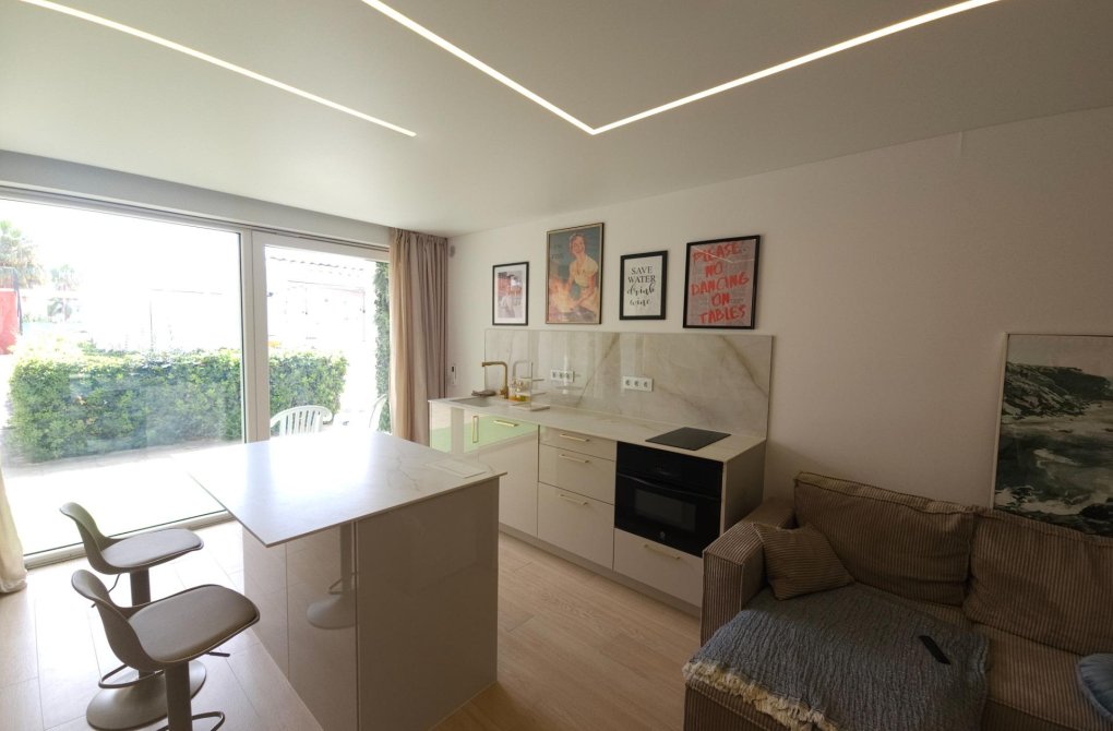 Resale - Ground Floor - Torrevieja - La veleta