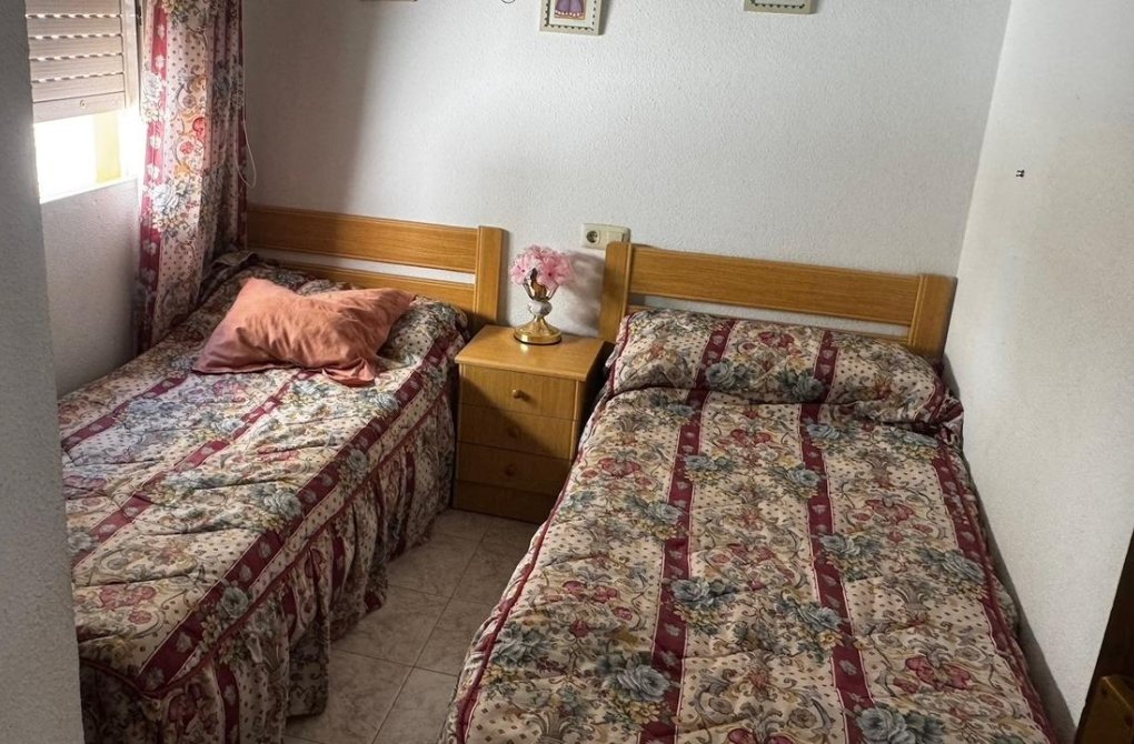 Resale - Apartment - Torrevieja - Torre la mata