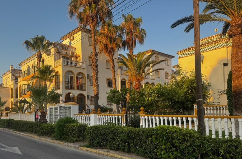 Resale - Apartment - Torrevieja - Torre la mata