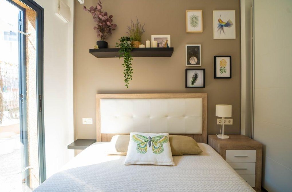 Resale - Villa - Orihuela Costa - La Zenia