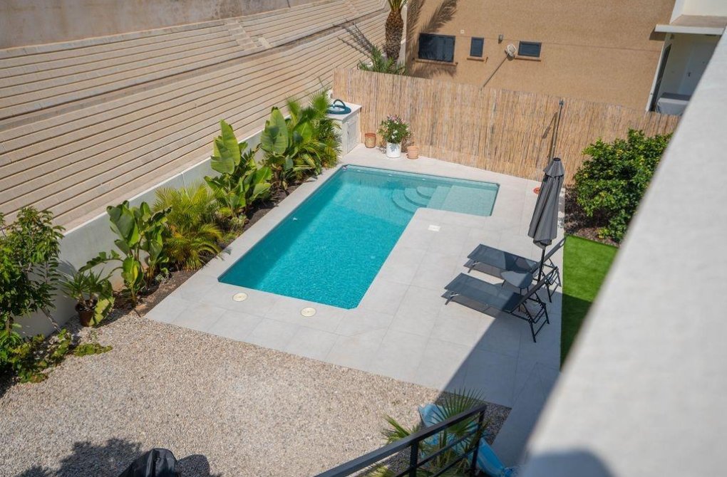 Resale - Villa - Orihuela Costa - La Zenia