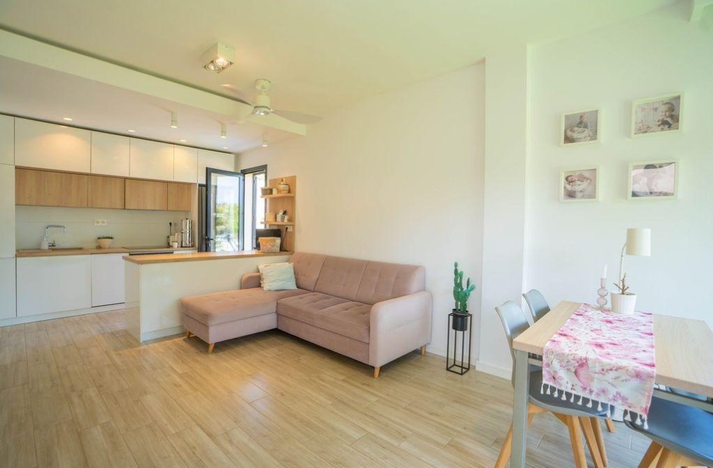 Resale - Villa - Orihuela Costa - La Zenia