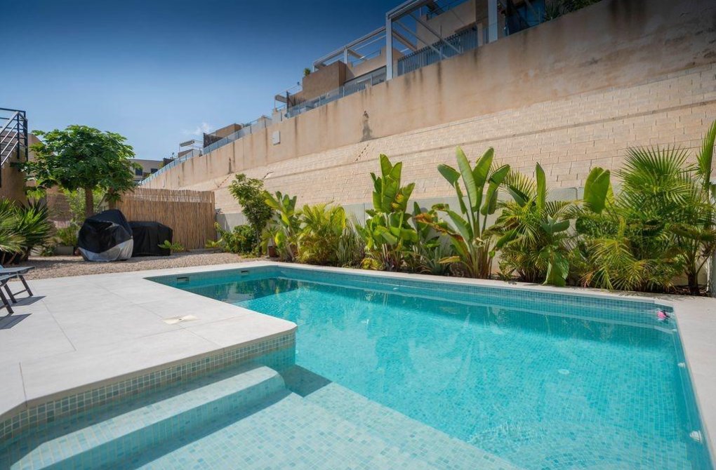 Resale - Villa - Orihuela Costa - La Zenia