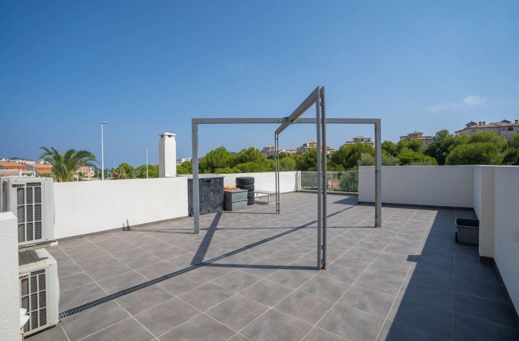 Resale - Villa - Orihuela Costa - La Zenia