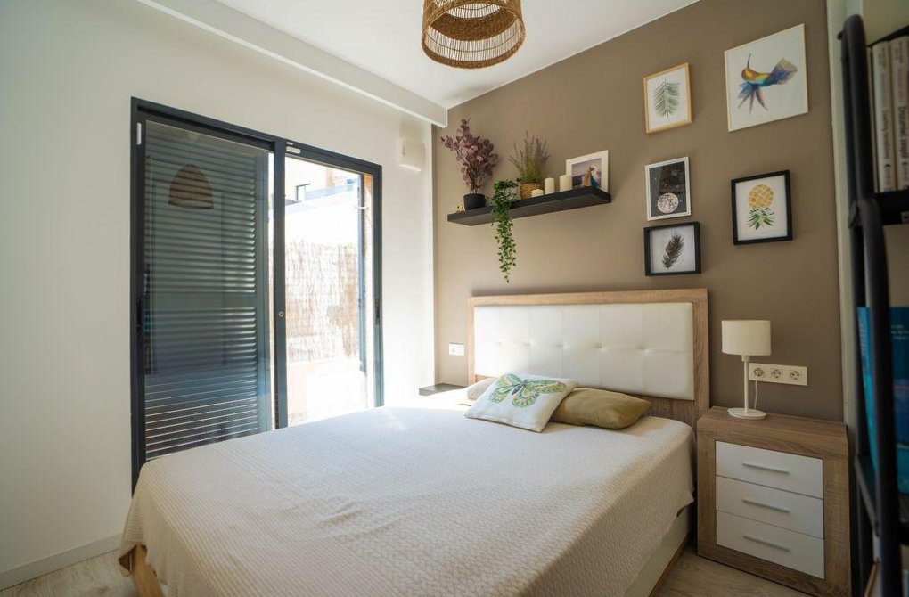 Resale - Villa - Orihuela Costa - La Zenia