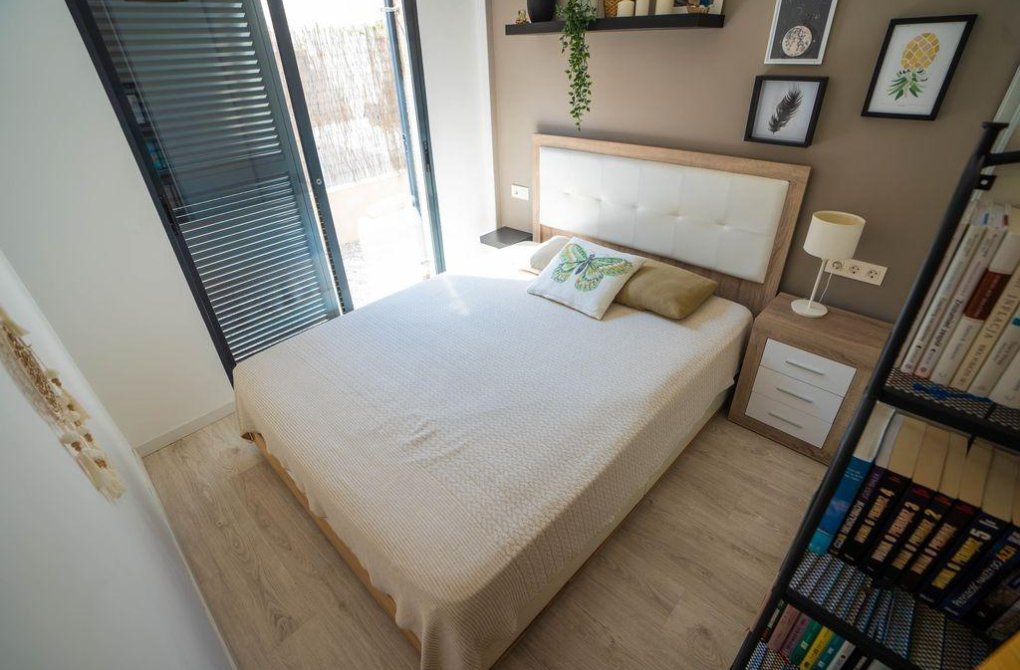 Resale - Villa - Orihuela Costa - La Zenia