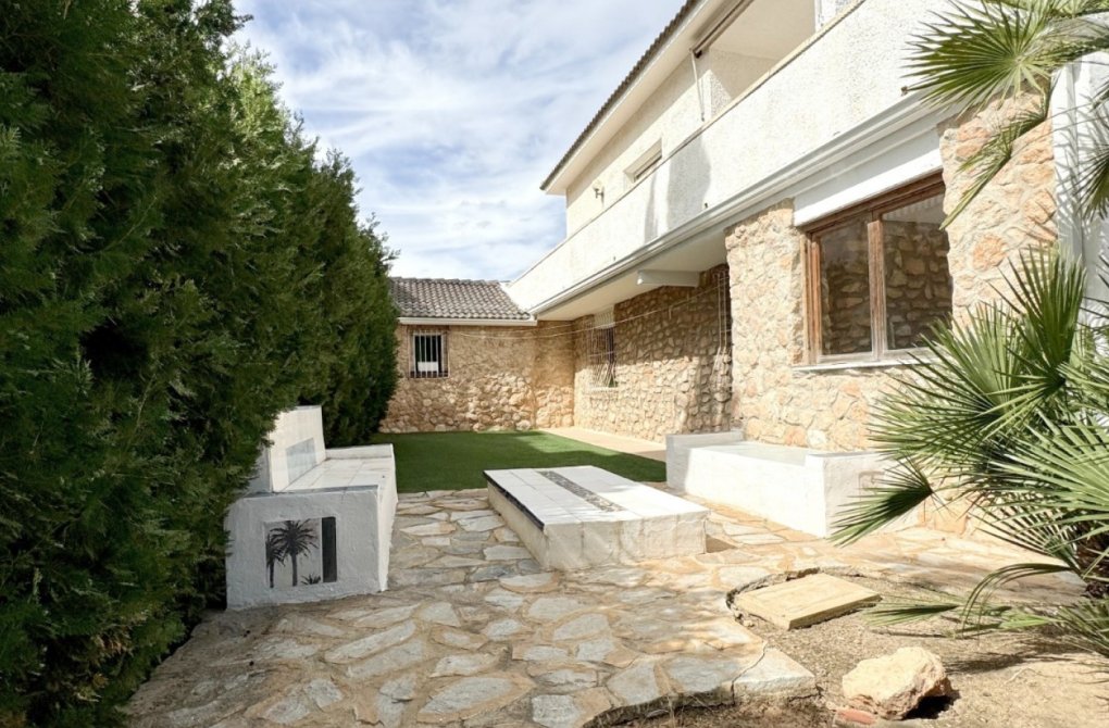 Вторичное жилье - Отдельная вилла - Orihuela Costa - La Zenia