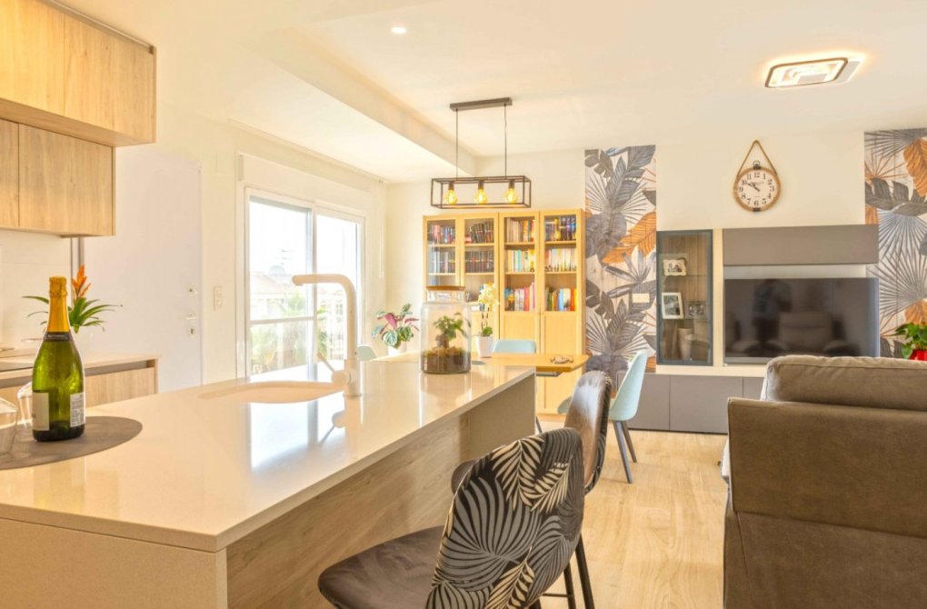 Resale - Apartment - Orihuela Costa - Villamartín