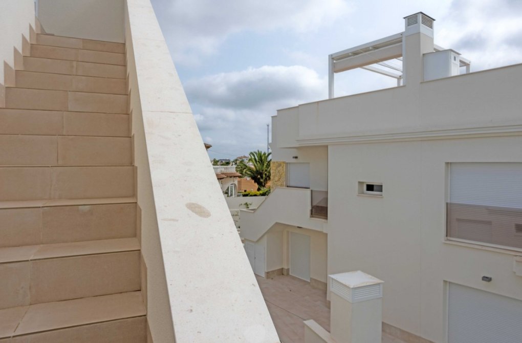 Resale - Apartment - Orihuela Costa - Villamartín