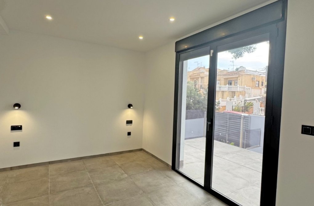 Resale - Detached Villa - Torrevieja - Los Balcones - Los Altos del Edén