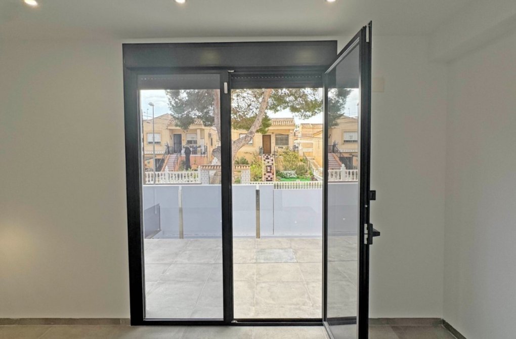 Resale - Detached Villa - Torrevieja - Los Balcones - Los Altos del Edén