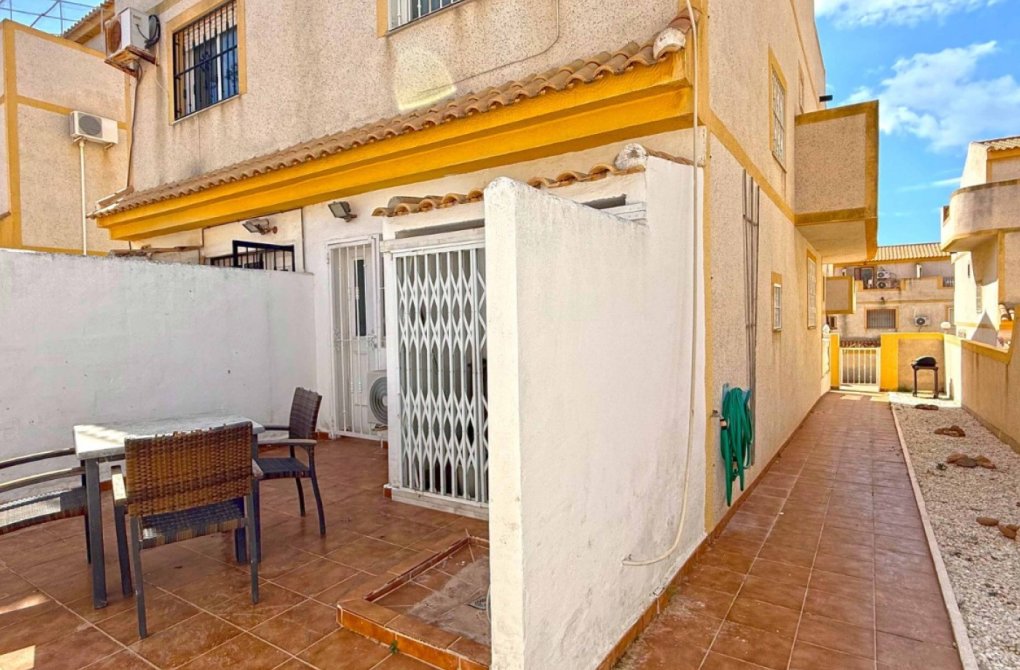 Resale - Semi Detached Villa - Orihuela Costa - Los Altos