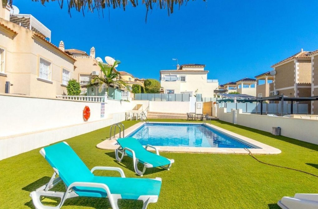 Resale - Detached Villa - Orihuela Costa - Villamartín