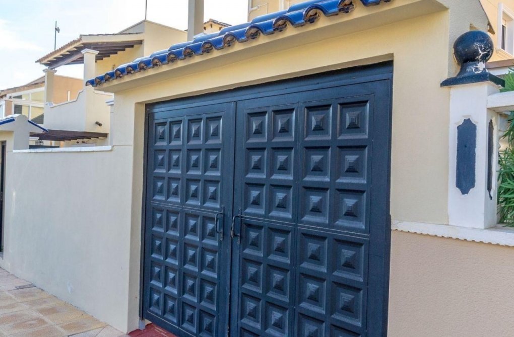 Resale - Detached Villa - Orihuela Costa - Villamartín