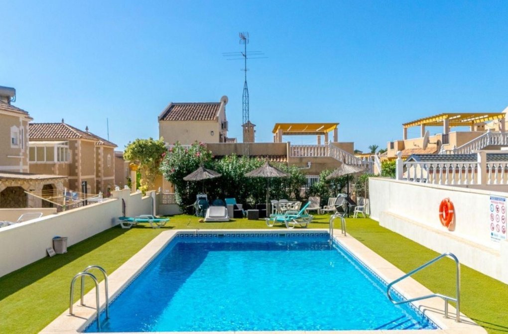 Resale - Detached Villa - Orihuela Costa - Villamartín