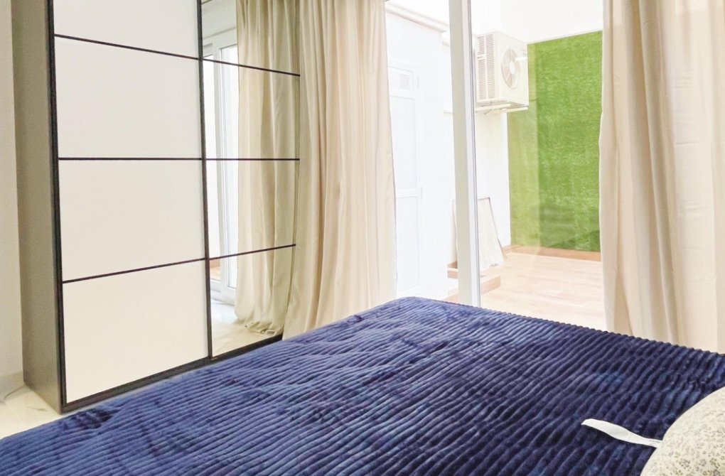 Resale - Apartment - Torrevieja - Playa del Cura