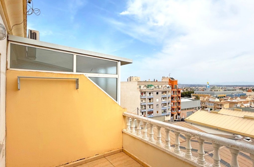 Resale - Apartment - Torrevieja