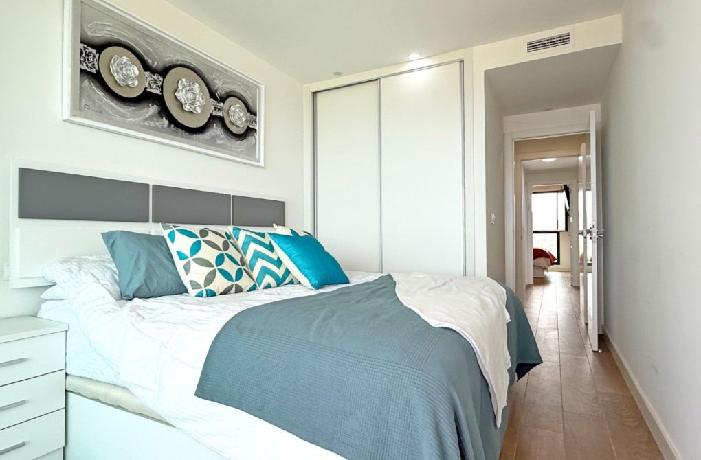 Resale - Apartment - Cartagena - Playa Honda