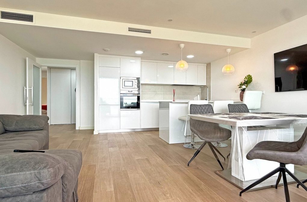 Resale - Apartment - Cartagena - Playa Honda