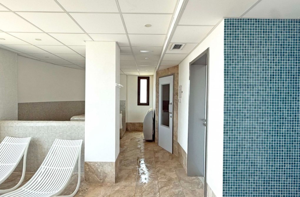 Resale - Apartment - Cartagena - Playa Honda