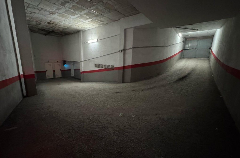 Resale - Garage - Torrevieja - Centro