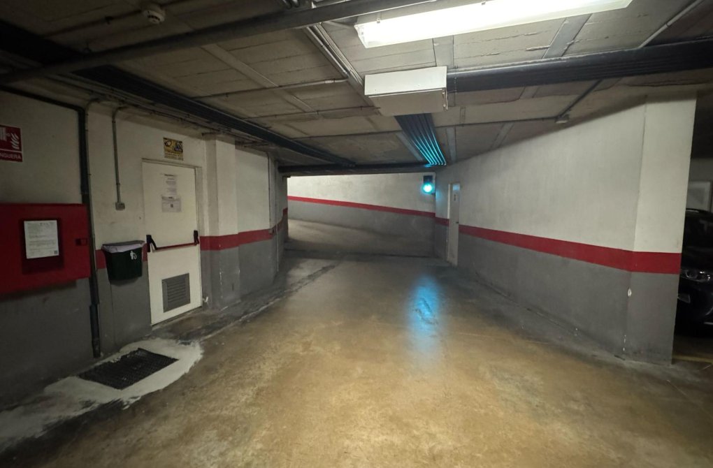 Resale - Garage - Torrevieja - Centro