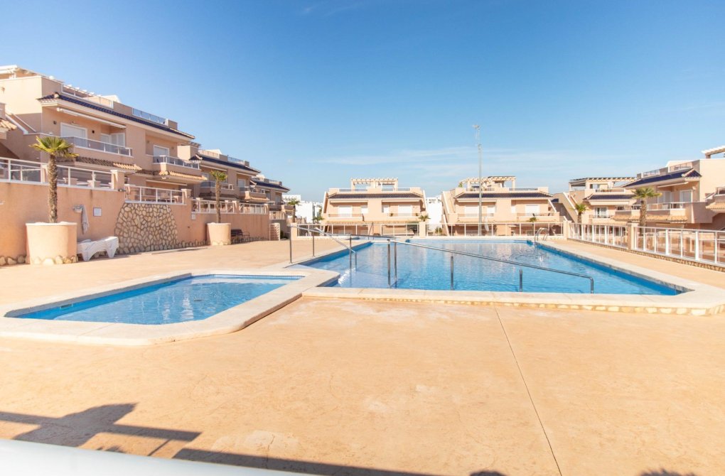 Resale - Bungalow - Torrevieja - Punta prima
