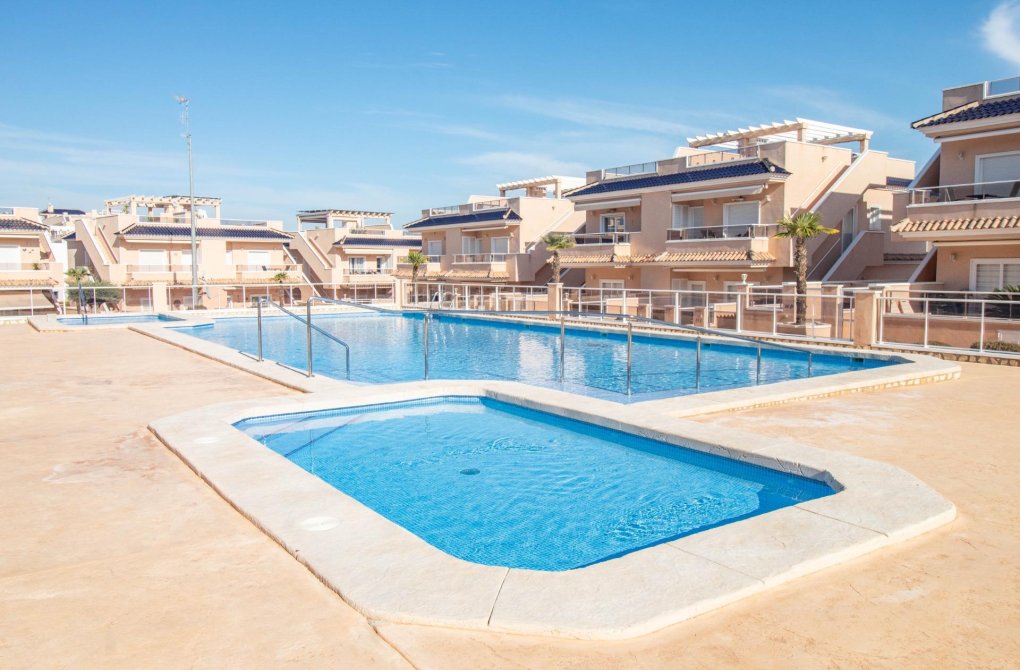 Resale - Bungalow - Torrevieja - Punta prima