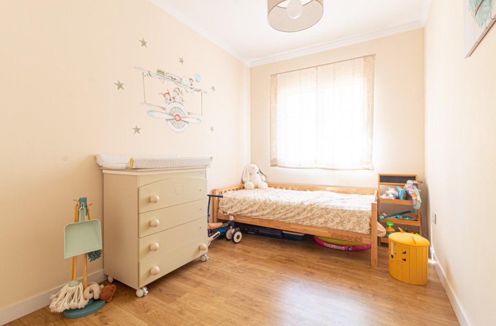 Resale - Apartment - Torrevieja - La veleta