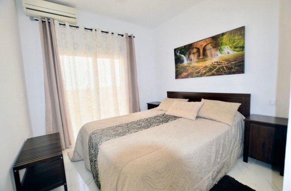 Resale - Villa - San Miguel de Salinas - Urbanizacion blue lagoon