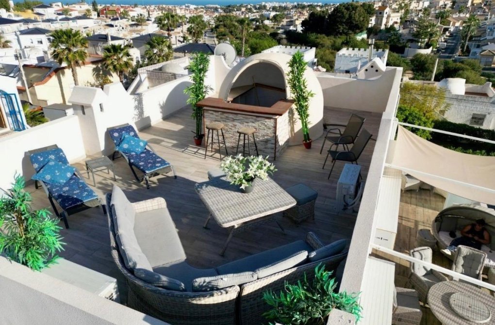 Resale - Villa - San Miguel de Salinas - Urbanizacion blue lagoon