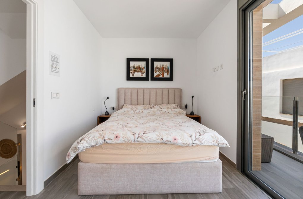 Resale - Villa - Orihuela - Villamartin