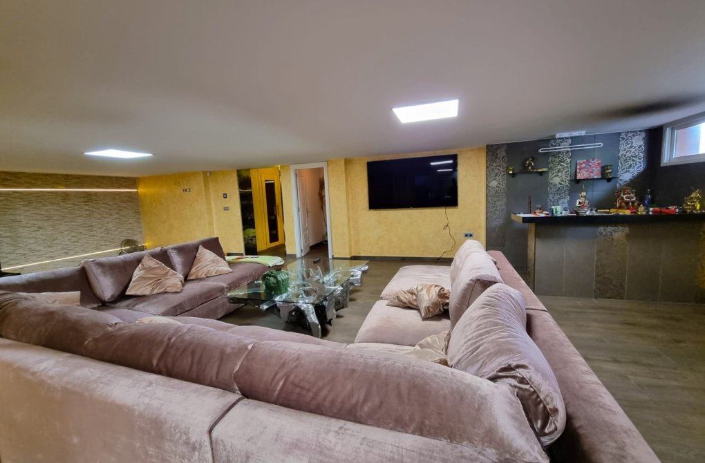 Resale - Villa - Torrevieja - La Mata