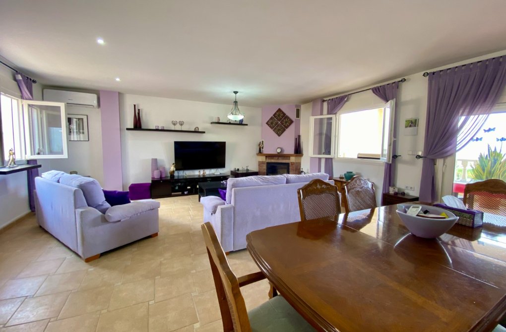 Resale - Villa - Algorfa - Lomas De La Juliana