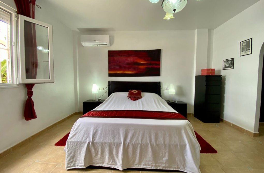 Resale - Villa - Algorfa - Lomas De La Juliana