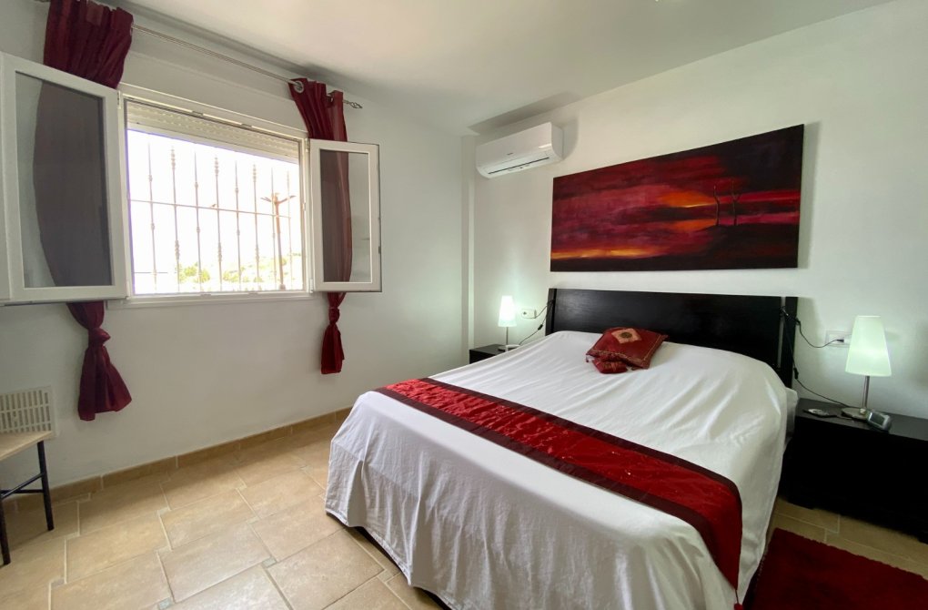 Resale - Villa - Algorfa - Lomas De La Juliana