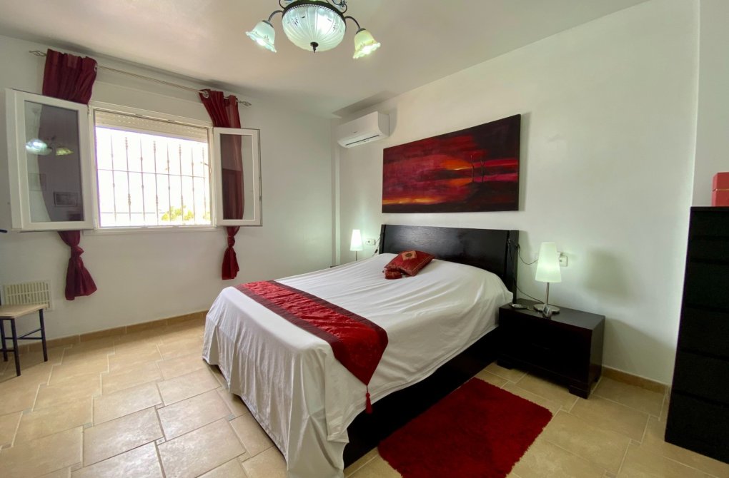 Resale - Villa - Algorfa - Lomas De La Juliana