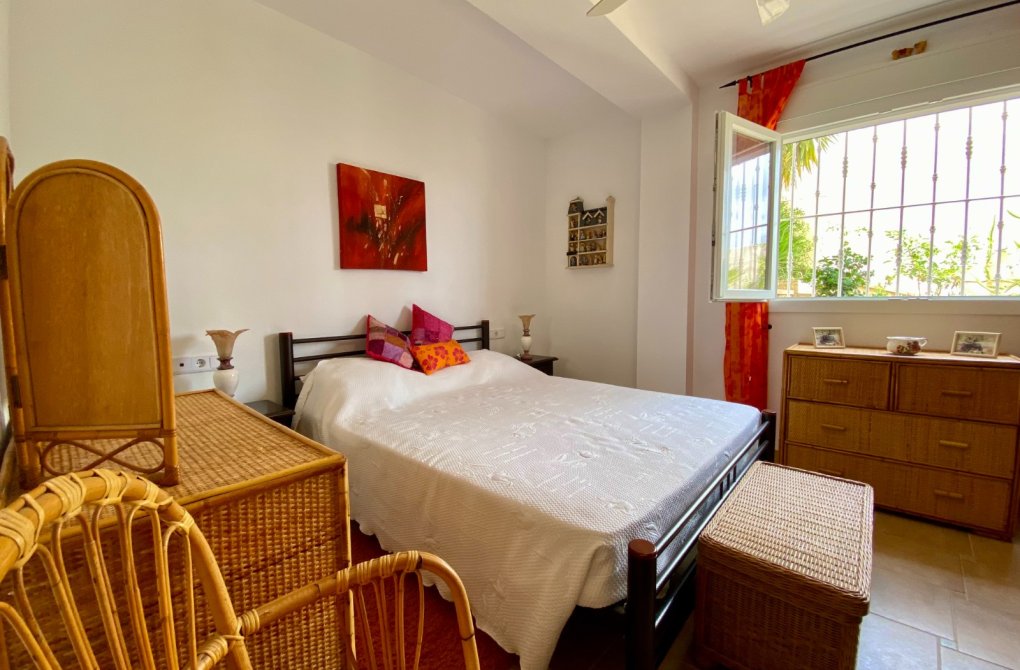 Resale - Villa - Algorfa - Lomas De La Juliana