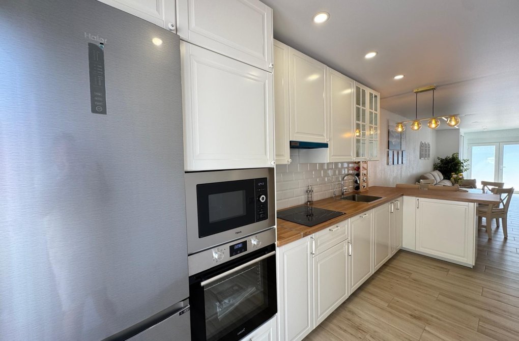 Resale - Terraced house - Torrevieja - Playa del cura